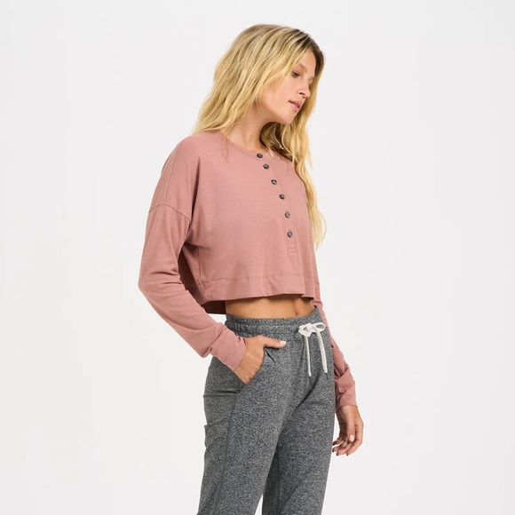 Vuori Avalon Henley - Picture 2 of 5